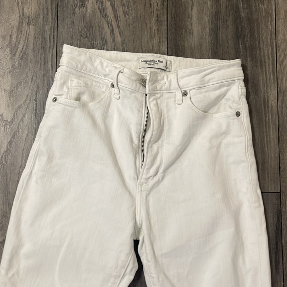 Women’s jeans - Abercrombie and fitch white jeans size 25/0L - Picture 3 of 7